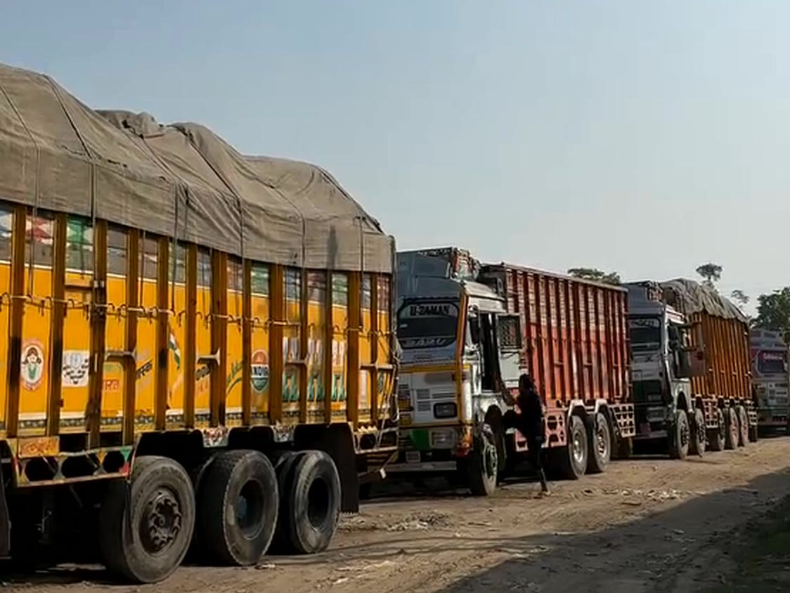 Loaded trucks for bulk orders